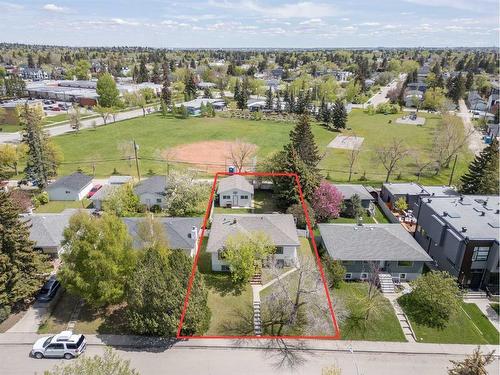 2216 Victoria Crescent Nw, Calgary, AB - Outdoor With View