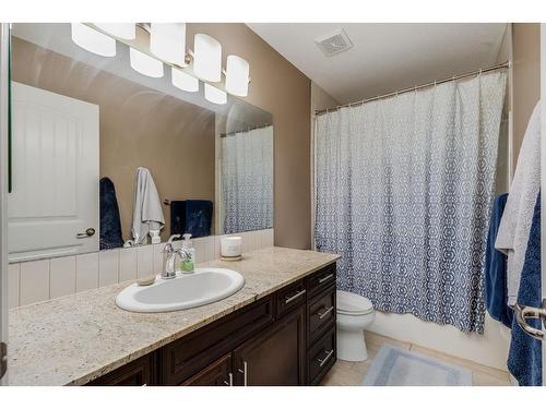 309 Ranch Close, Strathmore, AB - Indoor Photo Showing Bathroom