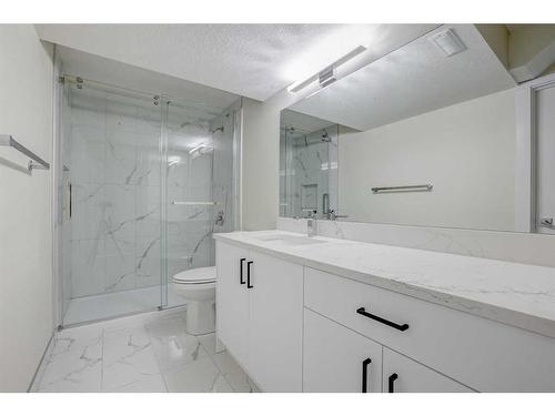 100 Deermeade Road Se, Calgary, AB - Indoor Photo Showing Bathroom