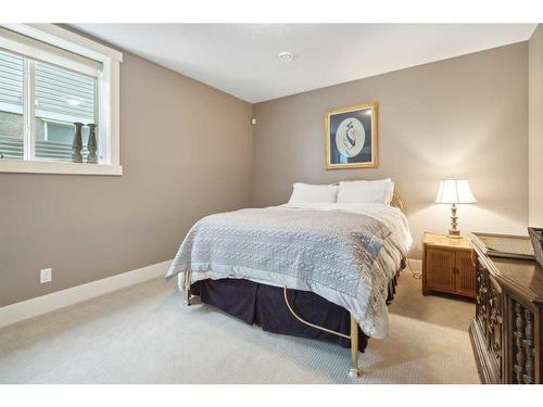 516 Rocky Vista Gardens Nw, Calgary, AB - Indoor Photo Showing Bedroom