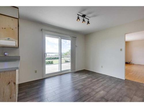 1262 Township 391, Rural Red Deer County, AB - Indoor Photo Showing Other Room