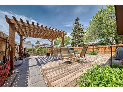 220 Madeira Place Ne, Calgary, AB - Outdoor With Deck Patio Veranda