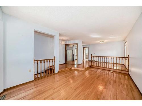 20 Bedwood Rise Ne, Calgary, AB - Indoor Photo Showing Other Room
