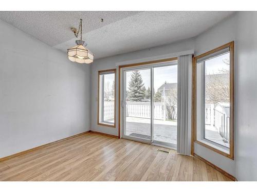 273 Woodside Road Nw, Airdrie, AB - Indoor Photo Showing Other Room