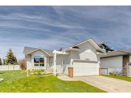 273 Woodside Road Nw, Airdrie, AB - Outdoor