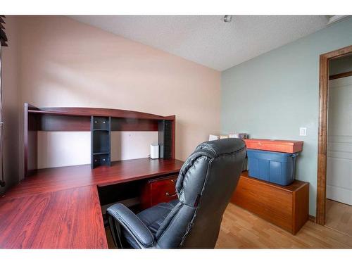 76 Lake Huron Place Se, Calgary, AB - Indoor Photo Showing Office