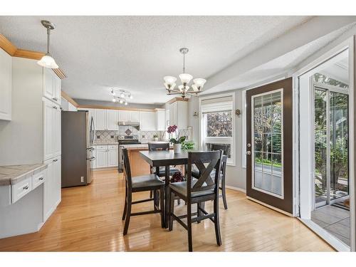 247 Edgebrook Circle Nw, Calgary, AB - Indoor Photo Showing Dining Room