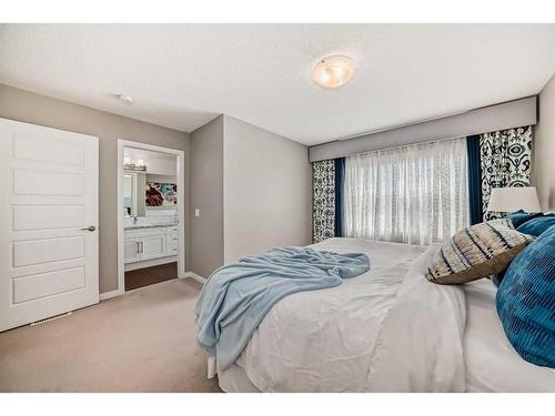 1560 Cornerstone Boulevard Ne, Calgary, AB - Indoor Photo Showing Bedroom