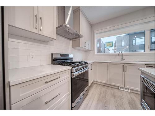 81 Royal Elm Green Nw, Calgary, AB - Indoor Photo Showing Kitchen