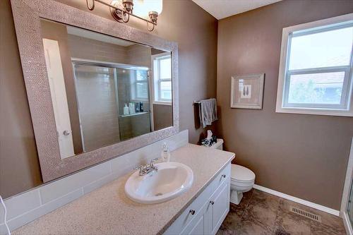 418 Bridlewood Place Sw, Calgary, AB - Indoor Photo Showing Bathroom