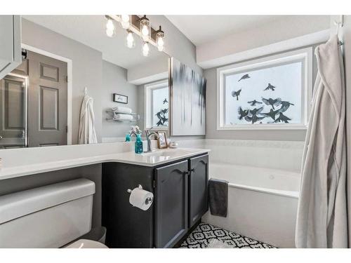 47 Shawbrooke Crescent Sw, Calgary, AB - Indoor Photo Showing Bathroom
