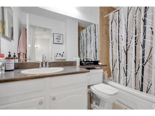 107 Macewan Glen Close Nw, Calgary, AB - Indoor Photo Showing Bathroom