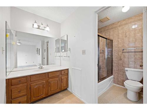 104 Midridge Close Se, Calgary, AB - Indoor Photo Showing Bathroom