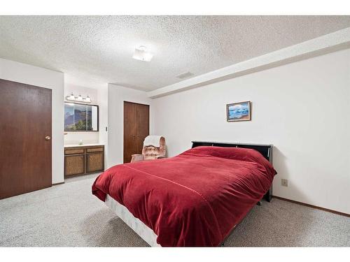 104 Midridge Close Se, Calgary, AB - Indoor Photo Showing Bedroom