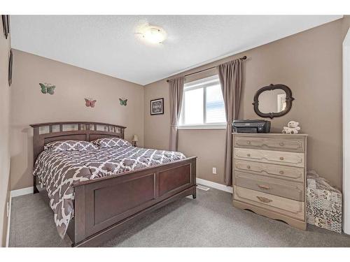 87 Bridlecrest Street Sw, Calgary, AB - Indoor Photo Showing Bedroom