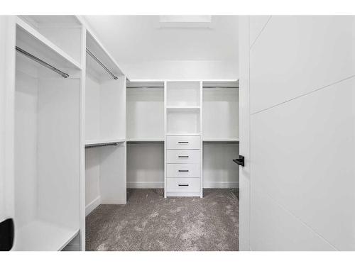 2224 Halifax Crescent Nw, Calgary, AB - Indoor With Storage