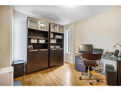 197 Edgevalley Close Nw, Calgary, AB - Indoor Photo Showing Office