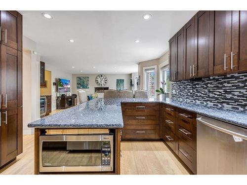 197 Edgevalley Close Nw, Calgary, AB - Indoor Photo Showing Kitchen With Upgraded Kitchen