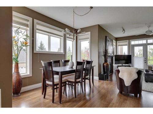 202-2121 98 Avenue Sw, Calgary, AB - Indoor Photo Showing Dining Room