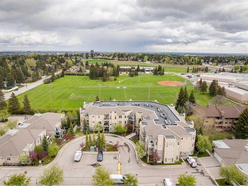 202-2121 98 Avenue Sw, Calgary, AB - Outdoor With View