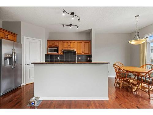 976 Copperfield Boulevard Se, Calgary, AB - Indoor Photo Showing Kitchen