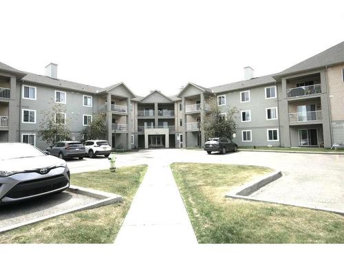 310-1000 Citadel Meadow Point Nw, Calgary, AB - Outdoor