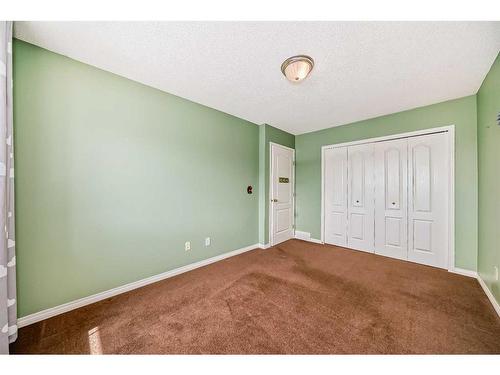 70 Country Hills Gardens Nw, Calgary, AB - Indoor Photo Showing Other Room