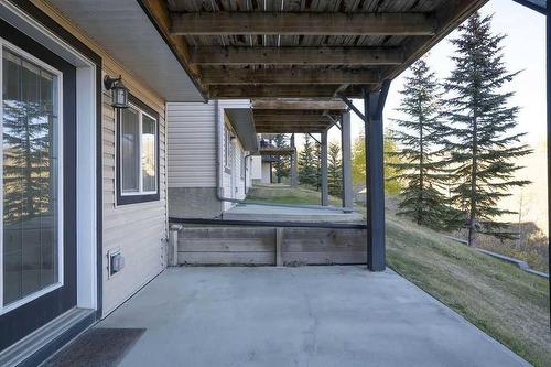 60 Rockyspring Grove Nw, Calgary, AB - Outdoor With Exterior