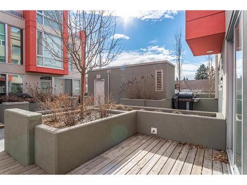 210-2717 17 Street Sw, Calgary, AB - Outdoor With Exterior