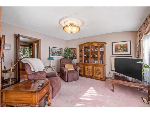 2945 Toronto Crescent Nw, Calgary, AB - Indoor