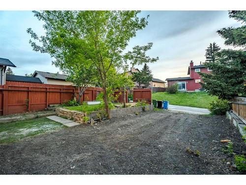 51 Beddington Circle Ne, Calgary, AB - Outdoor With Backyard
