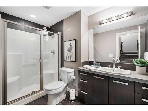 96 Mike Ralph Way Sw, Calgary, AB - Indoor Photo Showing Bathroom