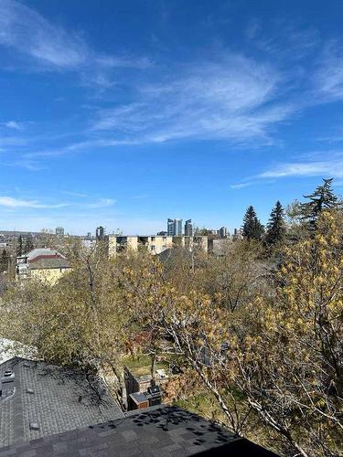 2520 16 Street Sw, Calgary, AB - Outdoor With View