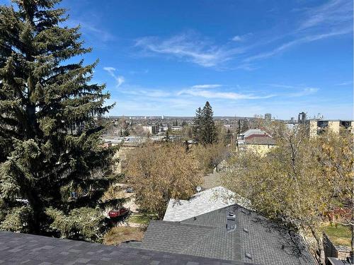 2520 16 Street Sw, Calgary, AB - Outdoor With View