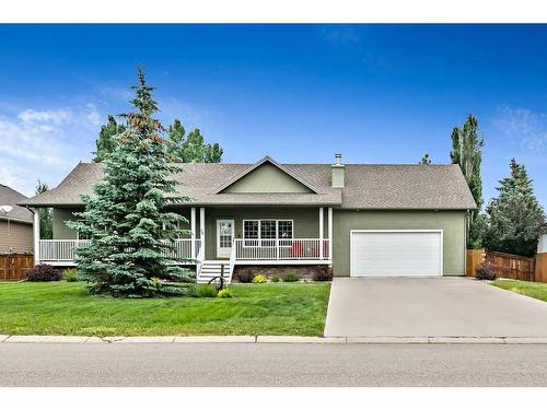 112 Derochie Drive, Claresholm, AB - Outdoor