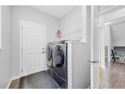 129 Kincora Glen Rise Nw, Calgary, AB - Indoor Photo Showing Laundry Room