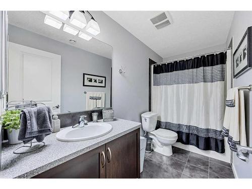 129 Kincora Glen Rise Nw, Calgary, AB - Indoor Photo Showing Bathroom
