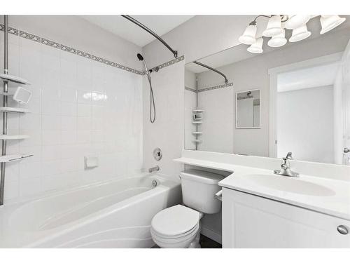 113 Country Village Cape Ne, Calgary, AB - Indoor Photo Showing Bathroom