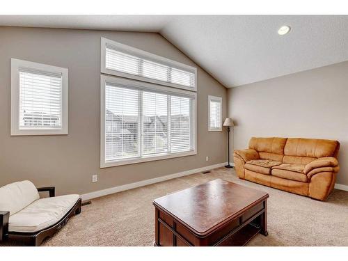 101 Legacy Green Se, Calgary, AB - Indoor Photo Showing Living Room
