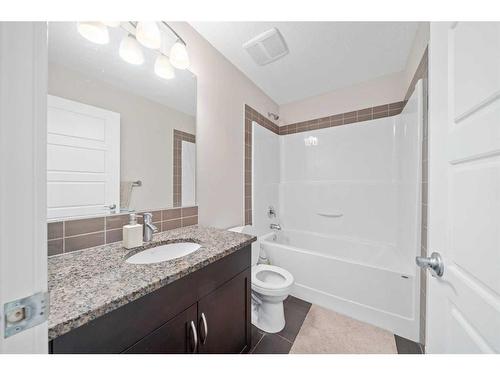 25 Redstone Villas Ne, Calgary, AB - Indoor Photo Showing Bathroom