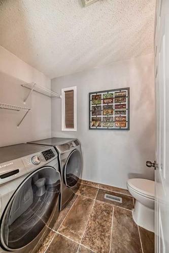 74 Canals Circle Sw, Airdrie, AB - Indoor Photo Showing Laundry Room