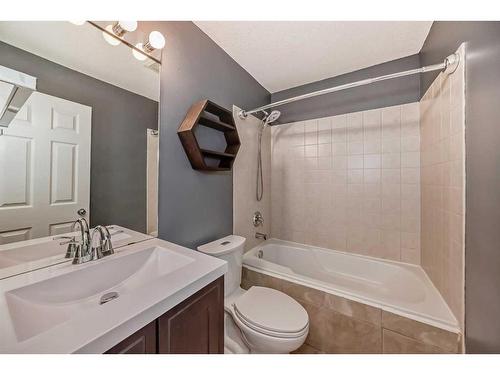 74 Canals Circle Sw, Airdrie, AB - Indoor Photo Showing Bathroom