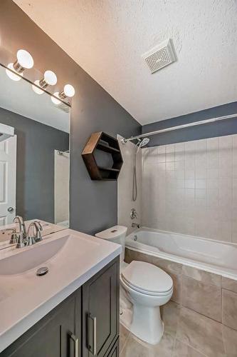 74 Canals Circle Sw, Airdrie, AB - Indoor Photo Showing Bathroom