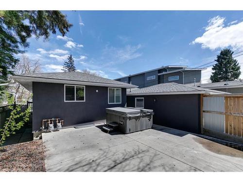 7 Cathedral Road Nw, Calgary, AB - Outdoor With Exterior