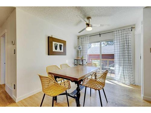 143 Sackville Drive Sw, Calgary, AB - Indoor Photo Showing Dining Room