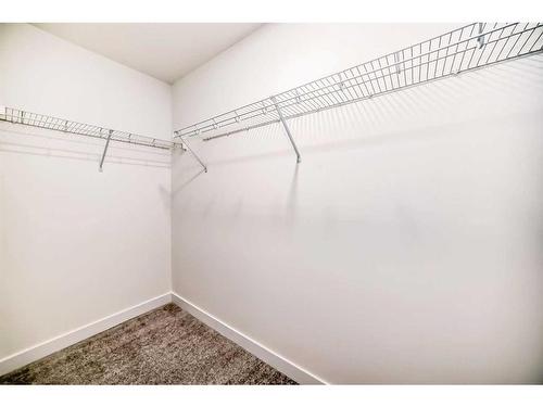 330 Lucas Avenue Nw, Calgary, AB - Indoor With Storage