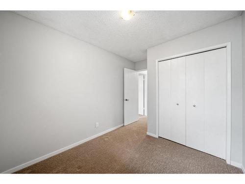 56 Hawkville Place Nw, Calgary, AB - Indoor