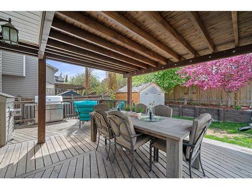 112 Hidden Ranch Close Nw, Calgary, AB - Outdoor With Deck Patio Veranda With Exterior