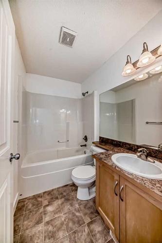 70 Panamount Villas Nw, Calgary, AB - Indoor Photo Showing Bathroom