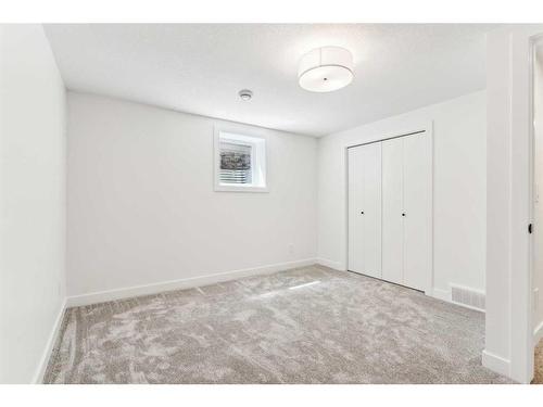 8223 4A Street Sw, Calgary, AB - Indoor Photo Showing Other Room